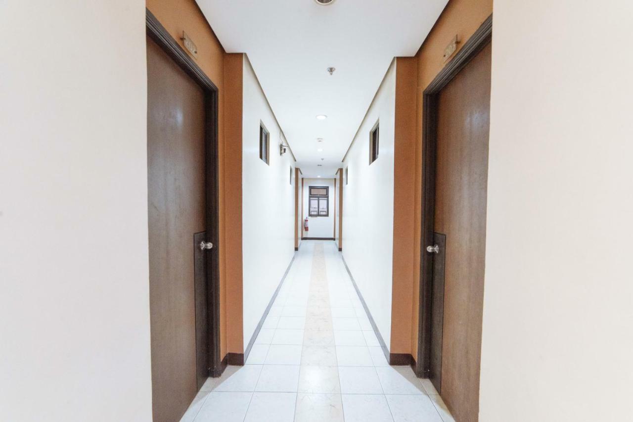 Hotel Reddoorz Near Olongapo Bus Terminal Exterior foto